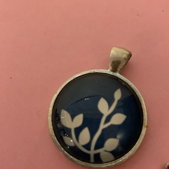 Two pendants - Picture 4 of 6